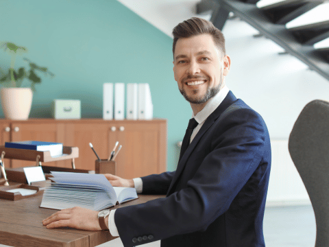 Prawnik in-house – kto to, ile zarabia i czym zajmuje się prawnik wewnętrzny